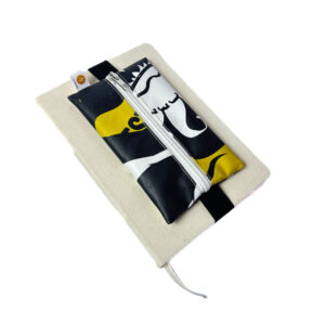 Notizbuch mit Federpenal